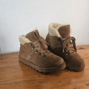 BearPaw Brown Ankle Boots with Cream Lining